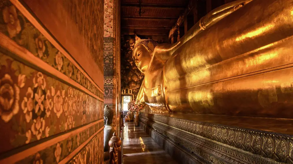 status-of-reclining-buddha-at-wat-pho-temple-in-thailand-665690963-38016d762d964314925cf8e8c97015c2.webp