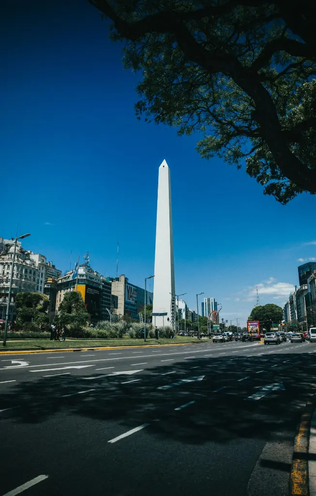 obelisco-dia.webp