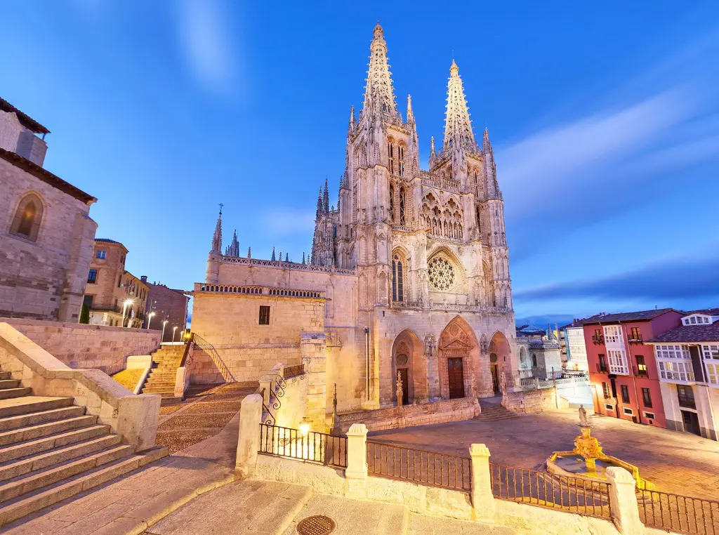 que-ver-en-burgos.webp