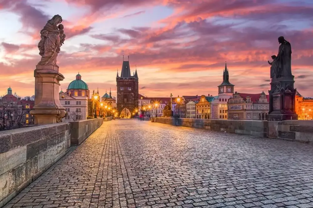 que-hacer-en-praga-puente.webp